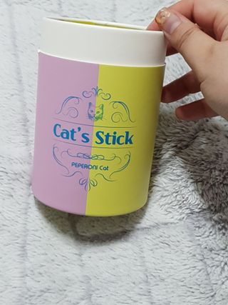 페페로니 맛있는 스틱 - 무항생제 닭고기 15개 + 원양선 참치 15개 — 5점을 준 리뷰어가 2021년 8월 올린 사용 사진