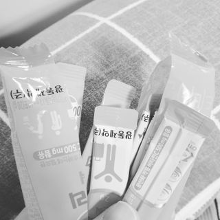 [광동제약] 비타500데일리스틱 50포 & 비타500구미 1개 — 5점을 준 리뷰어가 2021년 12월 올린 사용 사진
