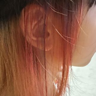 [유니프] 헤어 샤이니 핑크 컬러 트리트먼트240g — 4점을 준 리뷰어가 2023년 11월 올린 사용 사진
