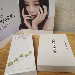 데싱디바 글레이즈 젤네일 스프링 프렌치 네일_5종 중 택 1 — 5점을 준 리뷰어가 2021년 9월 올린 사용 사진