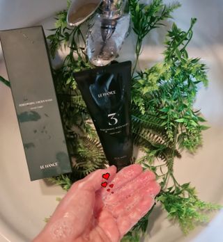 르핸스 퍼포밍 3 바디워시 비반트포렛/베티버포그 — 5점을 준 리뷰어가 2023년 1월 올린 사용 사진