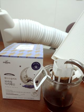 (주)쟈뎅 쟈뎅 클래스 핸드 드립 커피 10P 2종_디카페인 1종+랜덤 플레이버 1종 — 4.5점을 준 리뷰어가 2021년 4월 올린 사용 사진