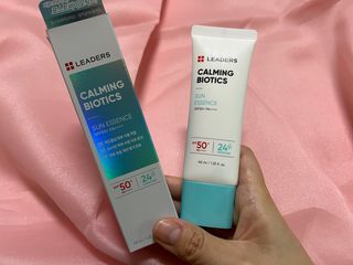 리더스코스메틱 리더스 카밍 바이오틱스 선 에센스 SPF 50+ PA++++ — 5점을 준 리뷰어가 2022년 8월 올린 사용 사진