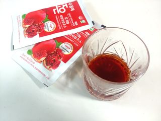 농업회사법인조은 유기농 석류 NFC 착즙주스 70ml 30포 — 5점을 준 리뷰어가 2021년 10월 올린 사용 사진