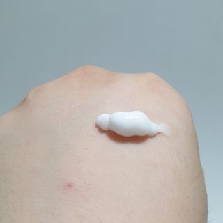 더마포레스트 마데카소사이드 리페어 크림 / 캐비아추출물 병풀추출물 시카케어 미백 주름개선 — 4점을 준 리뷰어가 2021년 7월 올린 사용 사진