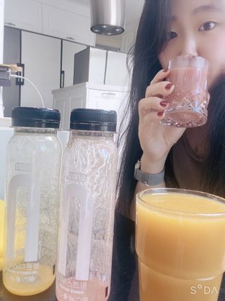 BLENDY'S 핑크 스무디+블론디 스무디 — 4점을 준 리뷰어가 2021년 9월 올린 사용 사진