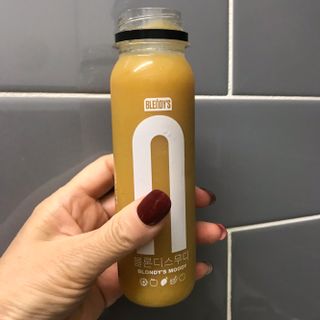 BLENDY'S 핑크 스무디+블론디 스무디 — 5점을 준 리뷰어가 2021년 9월 올린 사용 사진