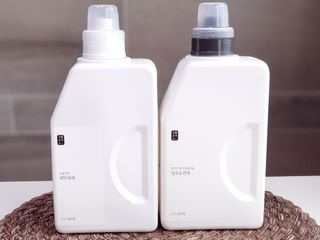 [생활공작소] 섬유유연제 + 세탁세제 1.5L 릴리향 — 4점을 준 리뷰어가 2021년 2월 올린 사용 사진