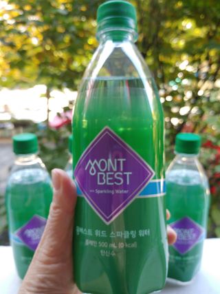 몽베스트 Montbest with Sparkling water Plain 20병 — 5점을 준 리뷰어가 2021년 11월 올린 사용 사진