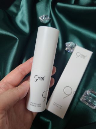 작심연구소 죽어가는 피부를 구원해줄 피부환생 메디 구원 스틱(MEDI 9-ONE STICK) — 5점을 준 리뷰어가 2022년 8월 올린 사용 사진