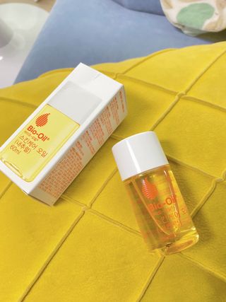 바이오오일 [바이오-오일] 스킨케어 오일 내추럴 60ml — 5점을 준 리뷰어가 2021년 8월 올린 사용 사진