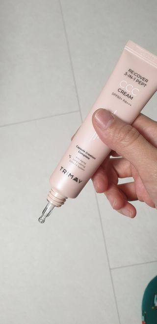 트리마이 3가지 기능을 동시에 느낄 수 있는 Color Control Change, 리커버리 3인1 펩트 CCC 크림 — 4점을 준 리뷰어가 2022년 11월 올린 사용 사진