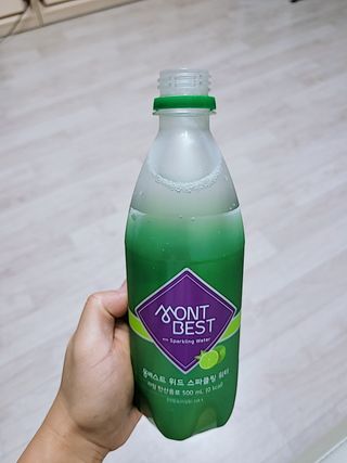 몽베스트 Montbest with Sparkling water Lime20병 — 5점을 준 리뷰어가 2022년 6월 올린 사용 사진