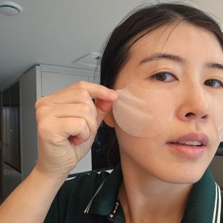 스킨1004 [SKIN1004] 마다가스카르 센텔라 퀵 카밍 패드 70매 130ml — 5점을 준 리뷰어가 2024년 9월 올린 사용 사진
