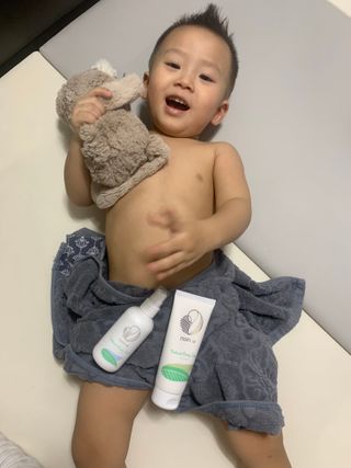 mom e 맘이 내추럴 베이비 케어 크림+바디오일 — 5점을 준 리뷰어가 2021년 1월 올린 사용 사진