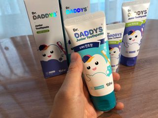 닥터데디스 안심불소 튼튼치약(청포도, 민트 중 택 1) 60g + 여행용 미니 치약 15g — 4.5점을 준 리뷰어가 2022년 8월 올린 사용 사진