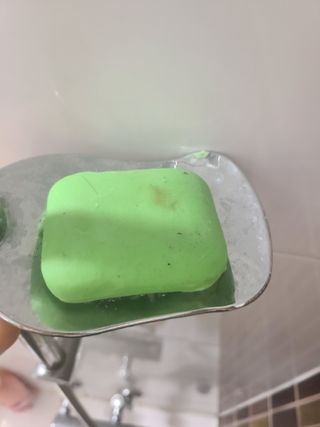 바나다바디케어 때잡이 알프레도 때비누 100g 기획세트 — 5점을 준 리뷰어가 2021년 9월 올린 사용 사진
