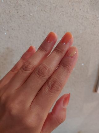 데싱디바 글레이즈 젤네일 별빛유리네일 6종_랜덤발송 — 4점을 준 리뷰어가 2021년 8월 올린 사용 사진