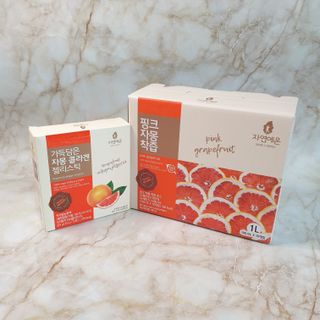 자연에온 핑크 자몽 착즙 100mL 10개입 1BOX +가 득담은 자몽 콜라겐 젤리스틱 1BOX — 5점을 준 리뷰어가 2021년 7월 올린 사용 사진