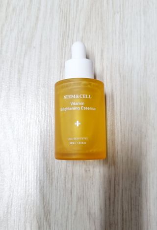 체르엠 스템앤셀 비타민 브라이트닝 에센스 30ml 1개 — 5점을 준 리뷰어가 2021년 8월 올린 사용 사진