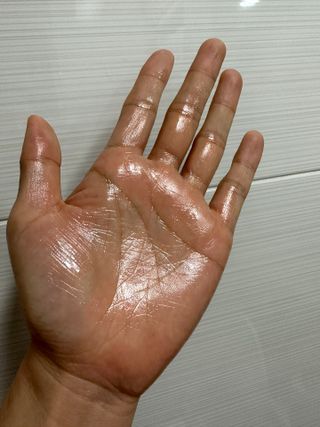 스킨큐어 산다화 순한 클렌징 동백 오일 200ml — 4점을 준 리뷰어가 2023년 3월 올린 사용 사진