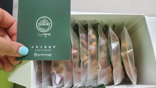 [그래한끼] 무설탕/저당 시리얼타입 수제그래놀라 (40gX10개) — 5점을 준 리뷰어가 2022년 9월 올린 사용 사진