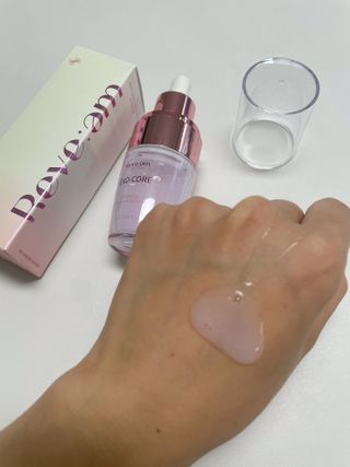 나우 [리브엠] 123억개 엑소좀으로 채운 눈부신 광채, 엑소코어 화이트닝 텐션 앰플 — 5점을 준 리뷰어가 2023년 5월 올린 사용 사진