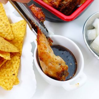 롯데제과 도리토스 갈비천왕치킨맛 X 굽네 갈비천왕 — 4.5점을 준 리뷰어가 2021년 7월 올린 사용 사진