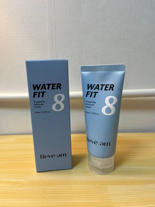나우 [리브엠]피부 속부터 겹겹이, 촘촘하게! 워터핏8중 수분착붙 크림 — 5점을 준 리뷰어가 2025년 5월 올린 사용 사진