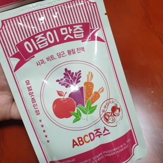본황칠 이즙이 맛즙 ABC주스 30EA — 5점을 준 리뷰어가 2022년 8월 올린 사용 사진