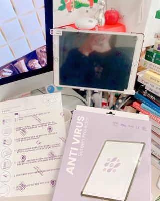 아클리브 Premium 항균 항바이러스 액정 보호필름(iPad) — 5점을 준 리뷰어가 2022년 1월 올린 사용 사진