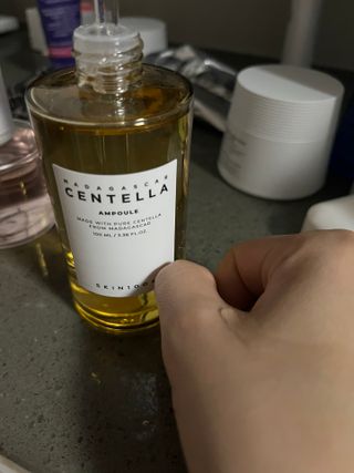[스킨1004] 마다가스카르 센텔라 앰플 100ml — 4.5점을 준 리뷰어가 2024년 5월 올린 사용 사진