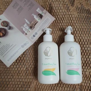 mom e 맘이 내추럴 베이비 케어 샴푸앤바스+로션 — 5점을 준 리뷰어가 2021년 2월 올린 사용 사진
