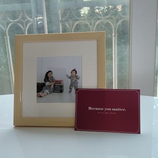 니은기억 휴대폰 속 인생샷을 담는 인생샷 액자 이태리 수입산 원목 프레임 — 5점을 준 리뷰어가 2021년 6월 올린 사용 사진