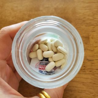 체인미 엘라스틴 콜라겐으로 이뻐진데이 500mg x 30정 — 4점을 준 리뷰어가 2021년 12월 올린 사용 사진