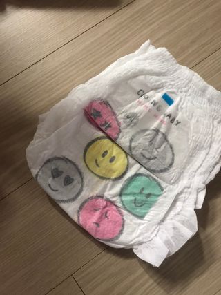 쿠잉 윙윙 풀커버 팬티기저귀 (L/XL/XXL) 1팩 — 5점을 준 리뷰어가 2023년 1월 올린 사용 사진