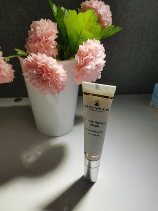 산수시 일루미네이팅 펄 영양 다크서클 스틱 아이 크림 케어 15ml — 5점을 준 리뷰어가 2021년 6월 올린 사용 사진