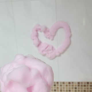주식회사 권브라더스 [권브라더스] 목욕놀이 필수템, 핑키공주 유아버블클렌저 300ml 대용량 몽글몽글 구름 속 딸기향 — 5점을 준 리뷰어가 2022년 1월 올린 사용 사진