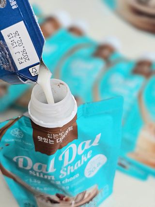 달달슬림쉐이크 [블로그]달달슬림 맛있는 단백질 쉐이크 파우치 다이어트 식사대용 프로틴 파우더 보충제 — 5점을 준 리뷰어가 2025년 9월 올린 사용 사진