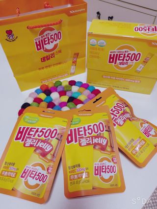 광동생활건강 [광동] 비타500데일리스틱 70포+쇼핑백+구미3개 — 4점을 준 리뷰어가 2021년 12월 올린 사용 사진