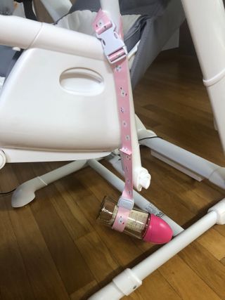 유비맘 젖병 빨대컵 다용도 홀더 1+1 _ 컬러 랜덤 발송 — 5점을 준 리뷰어가 2021년 1월 올린 사용 사진
