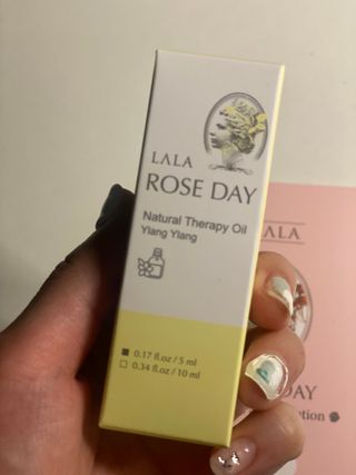 라라로즈데이 시즌2 천연 아로마오일 Y존 케어 속옷향수 이너퍼퓸 5ml  여성의 자존감을 UP시키자 — 5점을 준 리뷰어가 2021년 8월 올린 사용 사진