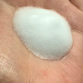 코스모먼트 부스티모 부스팅샴푸60ml + 비듬세정 진정샴푸50ml — 5점을 준 리뷰어가 2021년 11월 올린 사용 사진