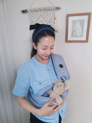 베베누보 다이얼핏 밀착 아기띠 더 이지슬링 Lv1 — 3점을 준 리뷰어가 2021년 5월 올린 사용 사진