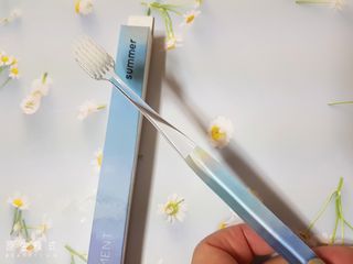 에브리모먼트 에브리 모먼트 칫솔 Every moment toothbrush — 5점을 준 리뷰어가 2022년 3월 올린 사용 사진
