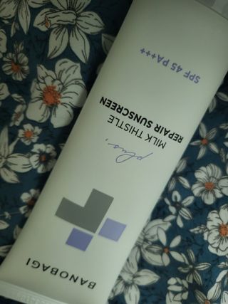 바노바기 코스메틱 바노바기 밀크씨슬 리페어 시카 선스크린 플러스 50ml — 5점을 준 리뷰어가 2023년 4월 올린 사용 사진