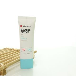 리더스코스메틱 리더스 카밍 바이오틱스 선 에센스 SPF 50+ PA++++ — 5점을 준 리뷰어가 2022년 6월 올린 사용 사진