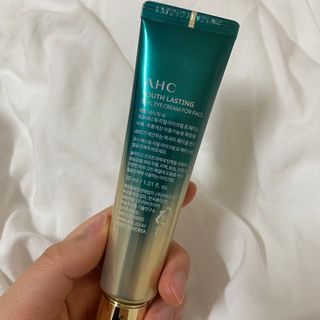 [NEW 탄력유턴 아이크림] AHC 유스 래스팅 리얼 아이크림 포 페이스 — 5점을 준 리뷰어가 2021년 1월 올린 사용 사진