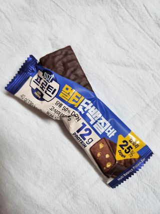 이지프로틴바 3종x각 2ea (고단백질바, 멀티단백질바, 식물성단백질바) — 4.5점을 준 리뷰어가 2024년 3월 올린 사용 사진