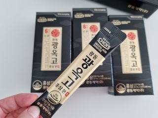 [광동제약] 광동 광옥고 홍삼 본 30포+쇼핑백 증정 — 5점을 준 리뷰어가 2021년 12월 올린 사용 사진